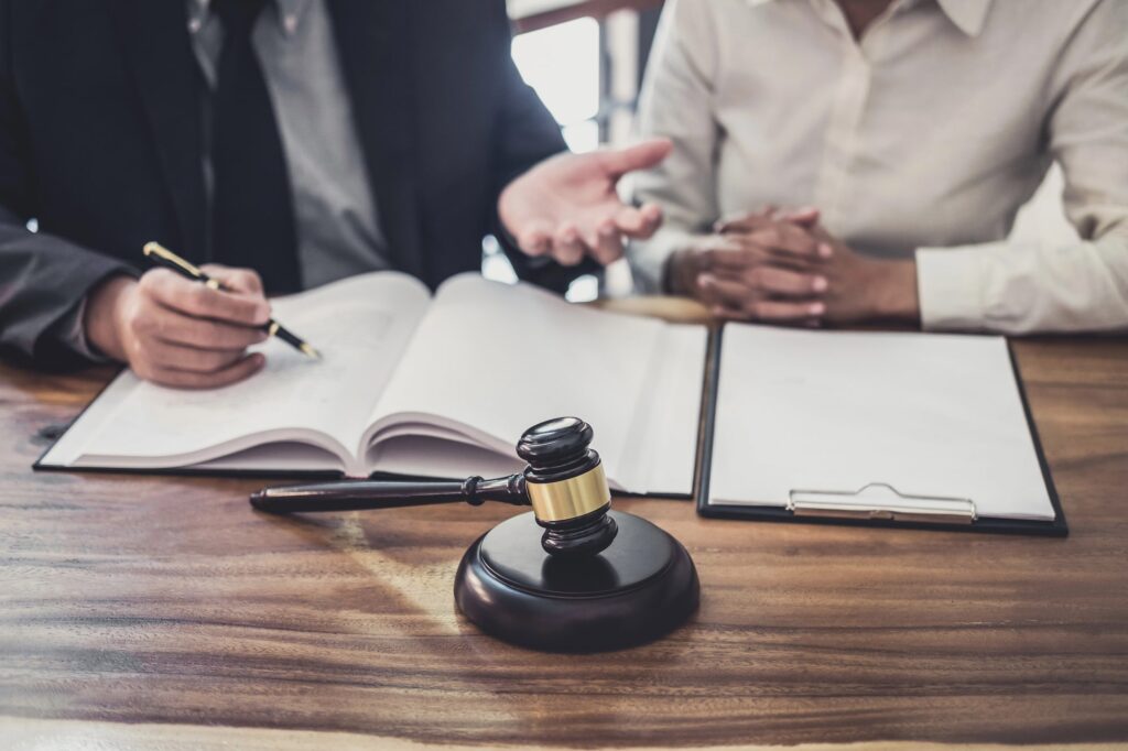 divorce lawyer